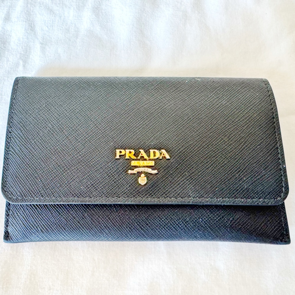 Prada Passport & Credit Card Wallet – Authentic